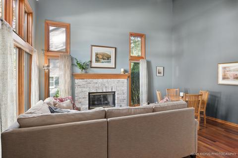 724 Butternut Ln, Elgin, IL 60123 photo 3