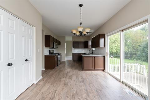 32819 Weathervane Ln, Lakemoor, IL 60051 photo 9