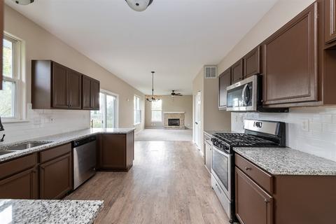 32819 Weathervane Ln, Lakemoor, IL 60051 photo 7