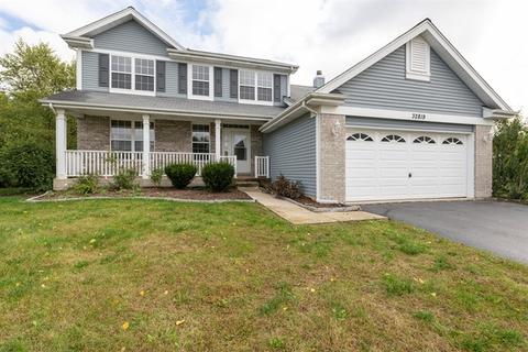 32819 Weathervane Ln, Lakemoor, IL 60051 photo 2
