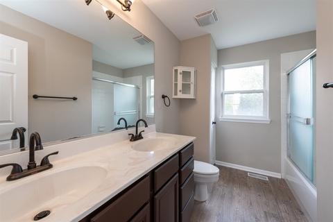 32819 Weathervane Ln, Lakemoor, IL 60051 photo 15