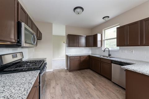 32819 Weathervane Ln, Lakemoor, IL 60051 photo 8