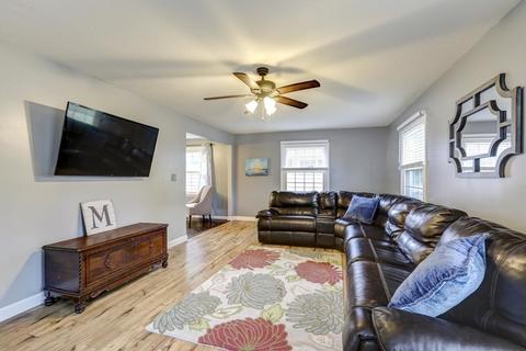1108 Devonshire Dr, Champaign, IL 61821 photo 14