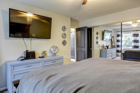 1108 Devonshire Dr, Champaign, IL 61821 photo 28