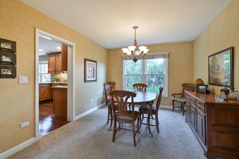2177 Langford Ln, Wheaton, IL 60189 photo 8
