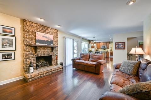 2177 Langford Ln, Wheaton, IL 60189 photo 14