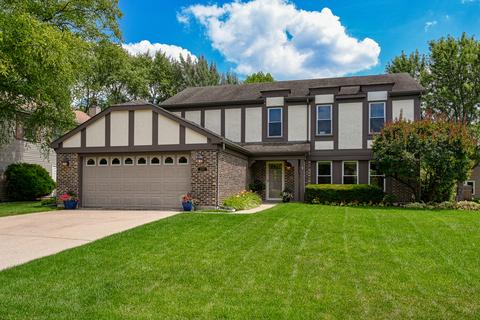 2177 Langford Ln, Wheaton, IL 60189 photo 2