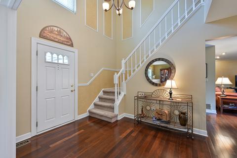 2177 Langford Ln, Wheaton, IL 60189 photo 4