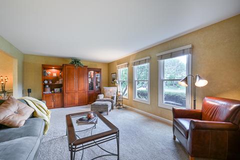 2177 Langford Ln, Wheaton, IL 60189 photo 6