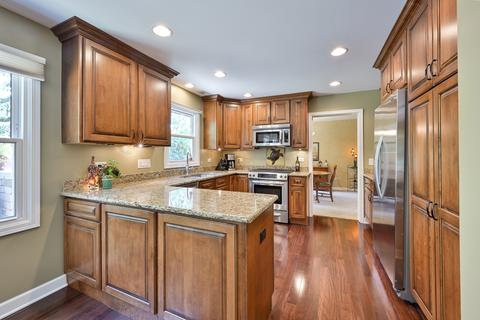 2177 Langford Ln, Wheaton, IL 60189 photo 11