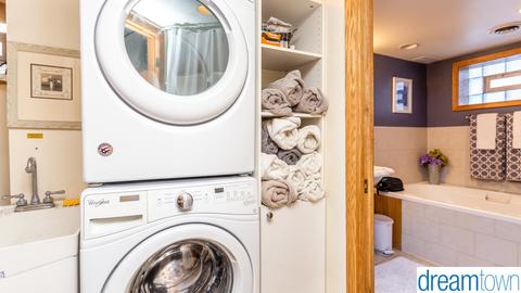 7105 W Berwyn Ave, Chicago, IL 60656 photo 6