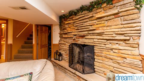 7105 W Berwyn Ave, Chicago, IL 60656 photo 7