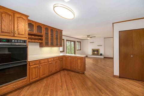3220 Brookmeade Dr, Rolling Meadows, IL 60008 photo 11