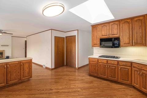 3220 Brookmeade Dr, Rolling Meadows, IL 60008 photo 10