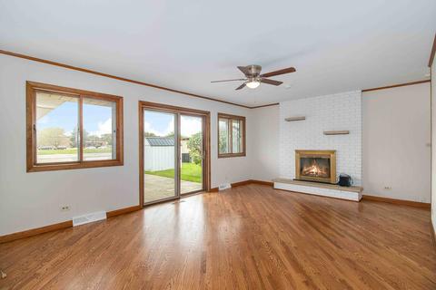 3220 Brookmeade Dr, Rolling Meadows, IL 60008 photo 6