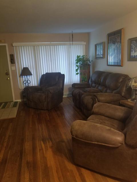 825 Crest Ct, Byron, IL 61010 photo 3