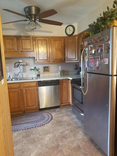 825 Crest Ct, Byron, IL 61010 photo 4