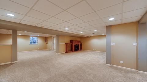 5737 Red Oak Dr, Hoffman Estates, IL 60192 photo 28