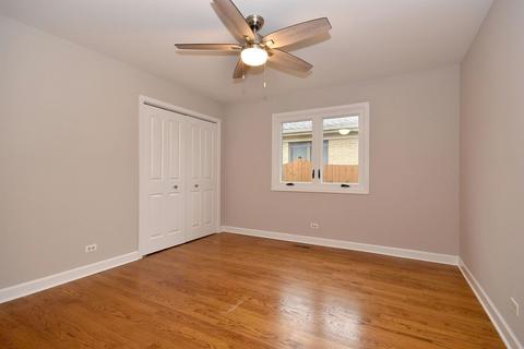586 N 3rd Ave, Des Plaines, IL 60016 photo 10