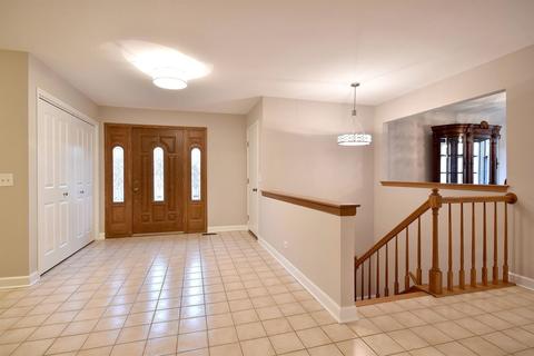 586 N 3rd Ave, Des Plaines, IL 60016 photo 24