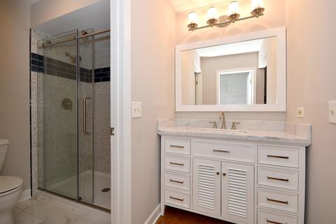 586 N 3rd Ave, Des Plaines, IL 60016 photo 7