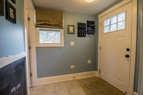 101 Monroe St, Elgin, IL 60123 photo 8