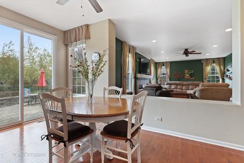 1300 Mulberry Ln, Cary, IL 60013 photo 3