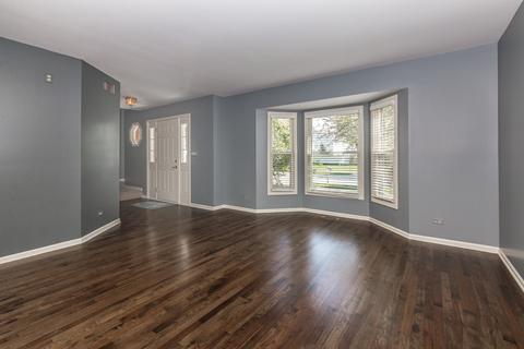 610 Waterfall Ln, Elgin, IL 60124 photo 8