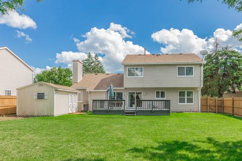 610 Waterfall Ln, Elgin, IL 60124 photo 4