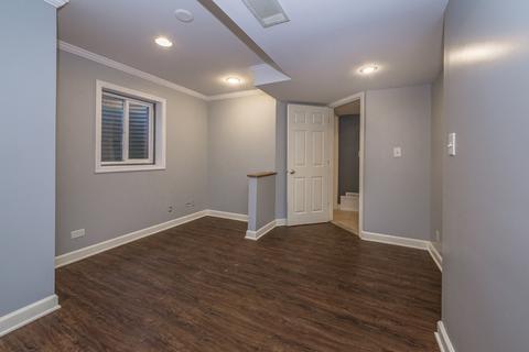610 Waterfall Ln, Elgin, IL 60124 photo 28