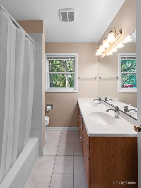 112 William Dr, Elgin, IL 60123 photo 15