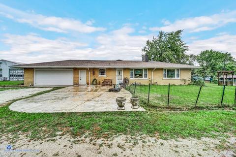3886 E Kime St, Kankakee, IL 60901 photo 2