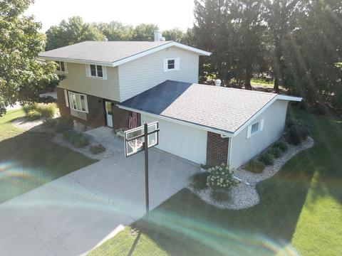 10 Westminster Dr, Spring Valley, IL 61362 photo 2
