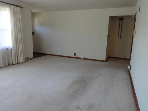 1820 Pulaski St, Peru, IL 61354 photo 4