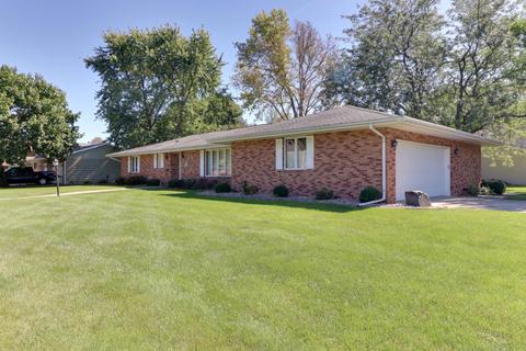202 E Garfield St, Minier, IL 61759 photo 2