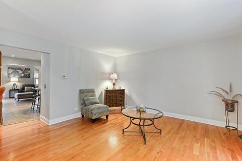121 Thackeray Dr, Bolingbrook, IL 60440 photo 5