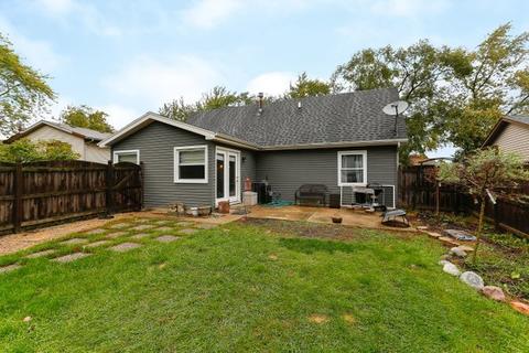 121 Thackeray Dr, Bolingbrook, IL 60440 photo 29