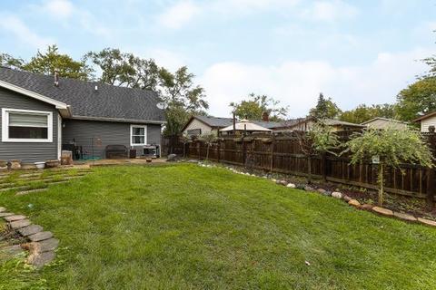 121 Thackeray Dr, Bolingbrook, IL 60440 photo 27