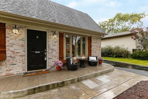121 Thackeray Dr, Bolingbrook, IL 60440 photo 3