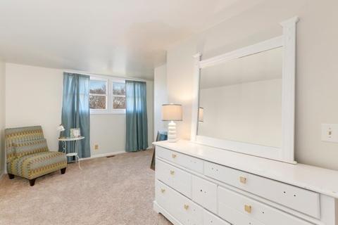 121 Thackeray Dr, Bolingbrook, IL 60440 photo 20