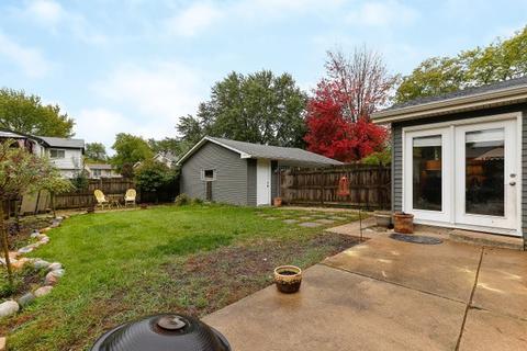 121 Thackeray Dr, Bolingbrook, IL 60440 photo 25