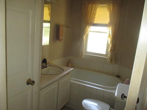 932 Augusta Ave, Elgin, IL 60120 photo 15