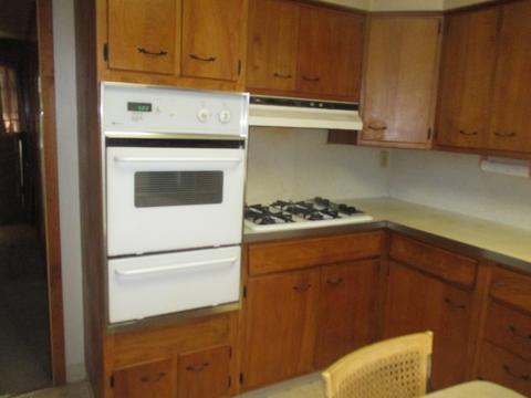 932 Augusta Ave, Elgin, IL 60120 photo 7