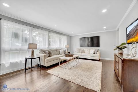 2416 Central Rd, Glenview, IL 60025 photo 3