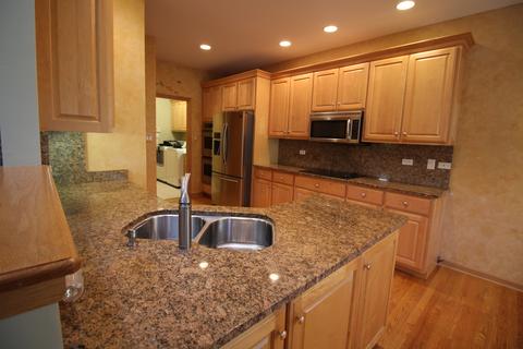 841 Turnberry Ln, Willowbrook, IL 60527 photo 16