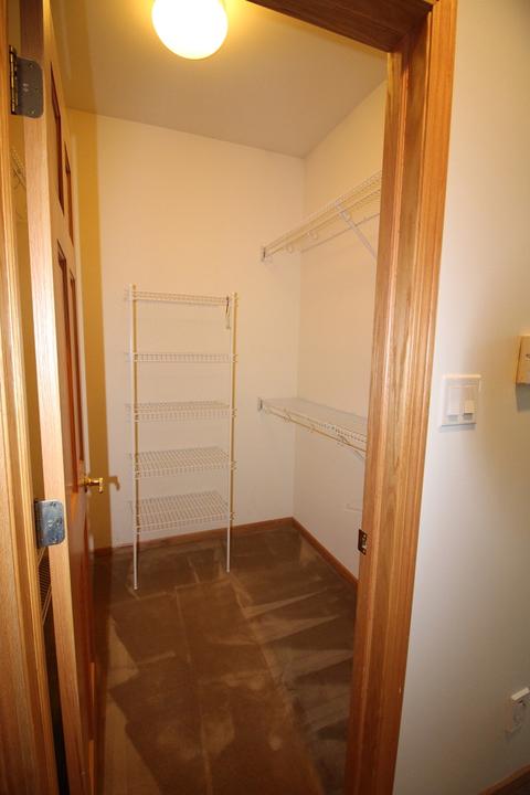 841 Turnberry Ln, Willowbrook, IL 60527 photo 8