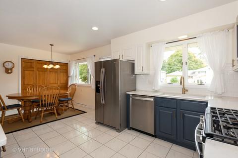 203 S Beverly St, Wheaton, IL 60187 photo 5