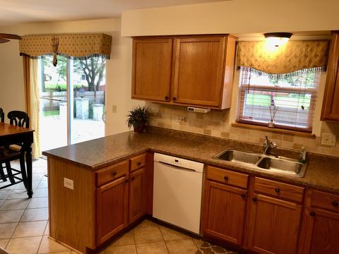 2059 Winding Lakes Dr, Plainfield, IL 60586 photo 4