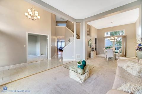 654 Willow Dr, Carol Stream, IL 60188 photo 5