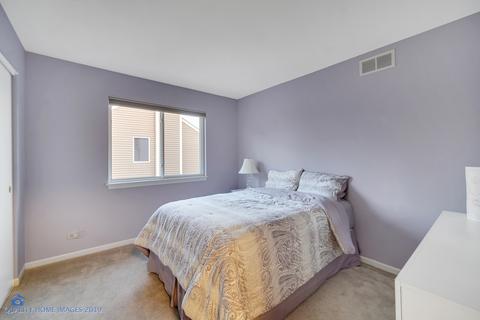 654 Willow Dr, Carol Stream, IL 60188 photo 21